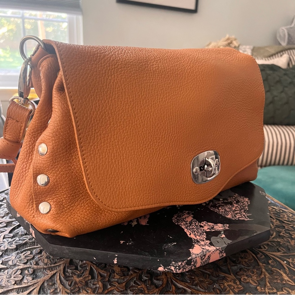 MARLON - Elegant Tan Leather Shoulder Bag